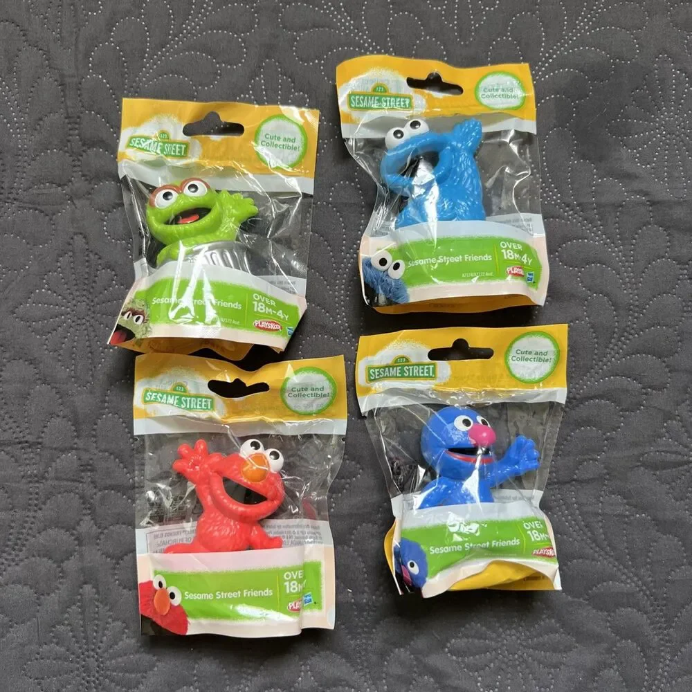 Sesame Street Lot Of 4 Figures Elmo Oscar Cookie Monster 2013 Hasbro Cake Topper